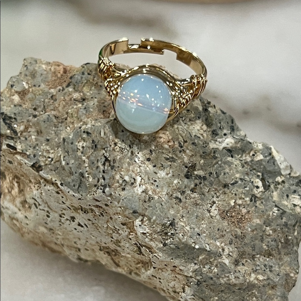 Elegant Gold Opal Ring